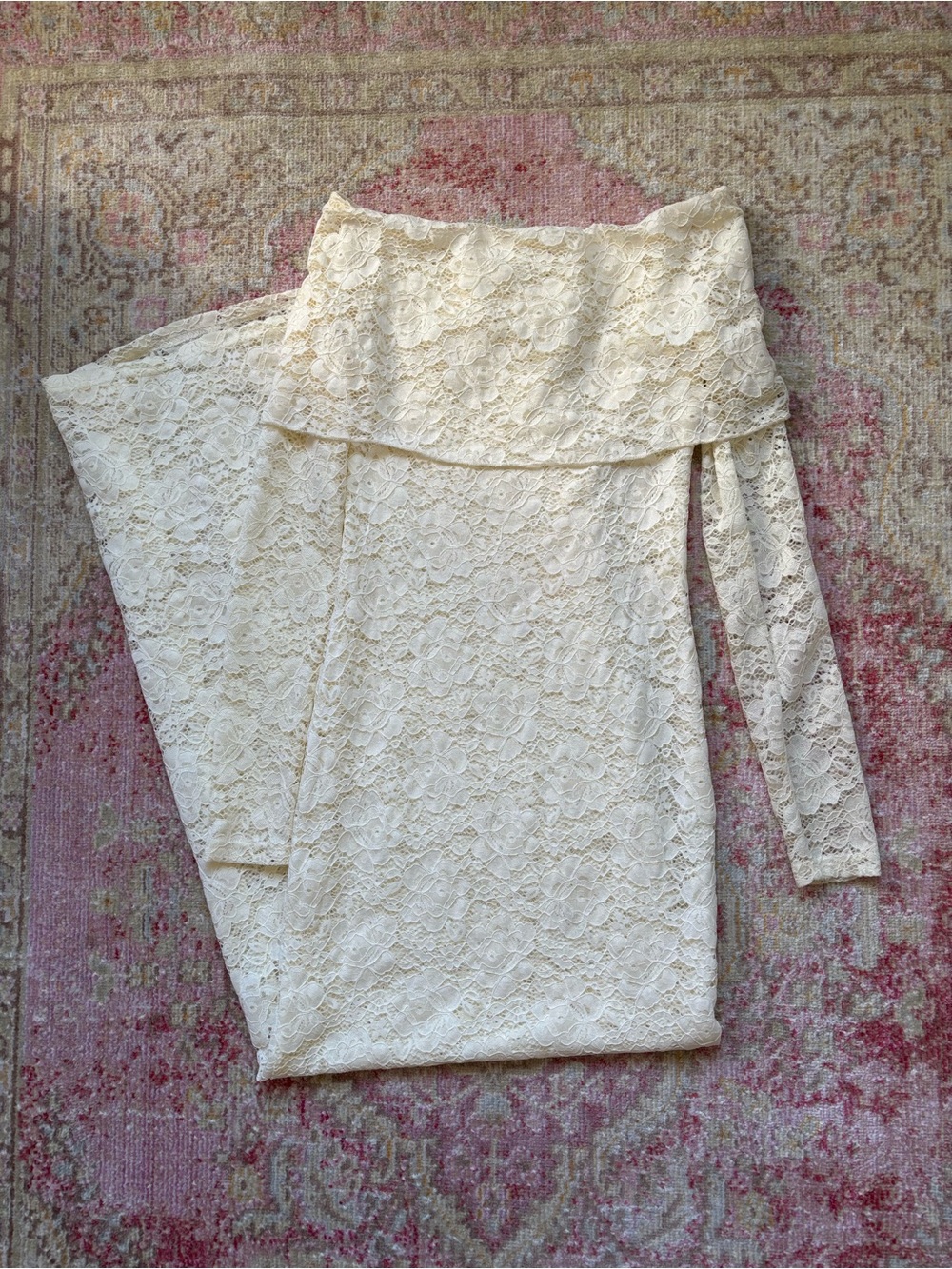 NWOT Peppermayo \\ lace maxi dress - Picture 2 of 7